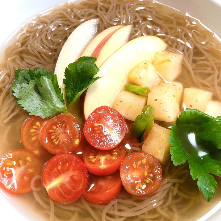 半生の冷麺で簡単ひとりごはん［韓国料理］